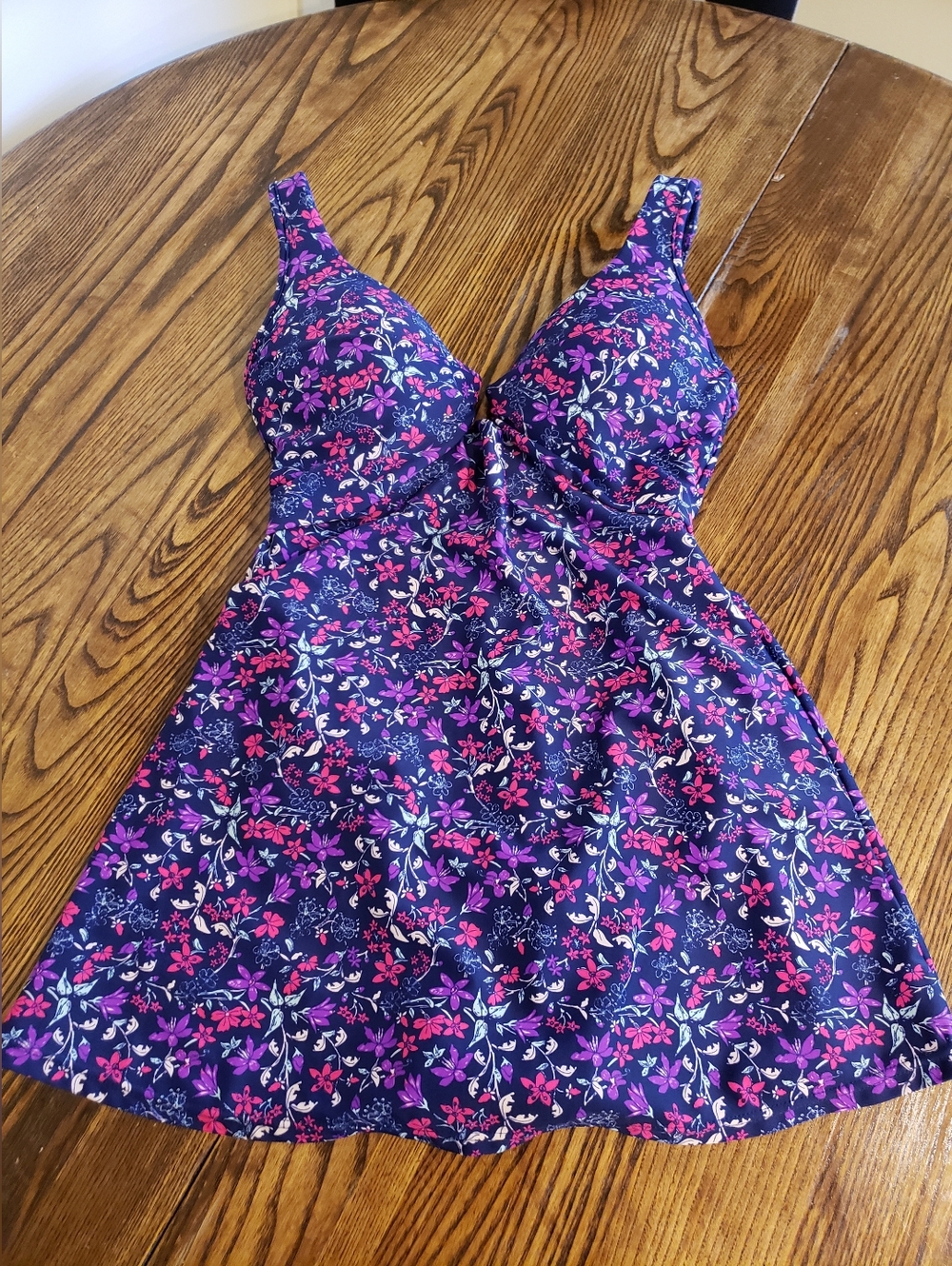 NWOT Women’s Shore Shapes Swimwear Swim Dress Size 8 Floral Padded Cups